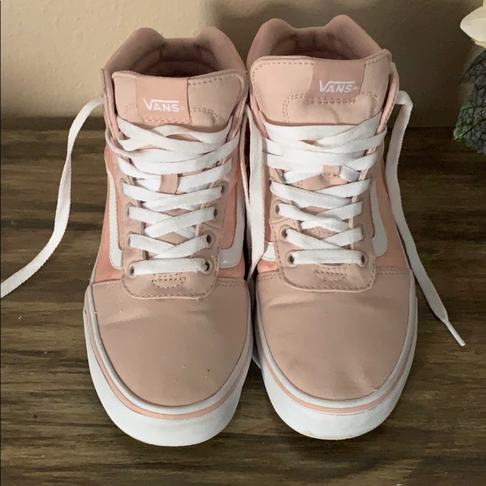 VANS Women's Ward High Top Sneaker